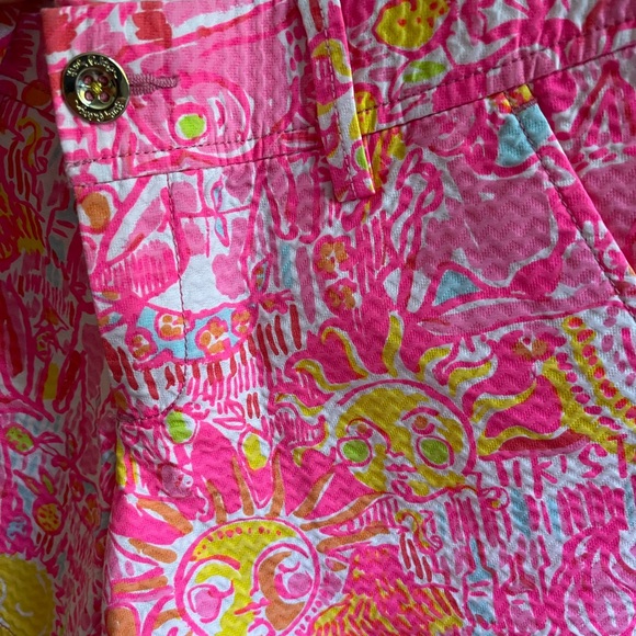 Lilly Pulitzer Callahan Shorts in More Kinis in the Keys - Picture 2 of 5